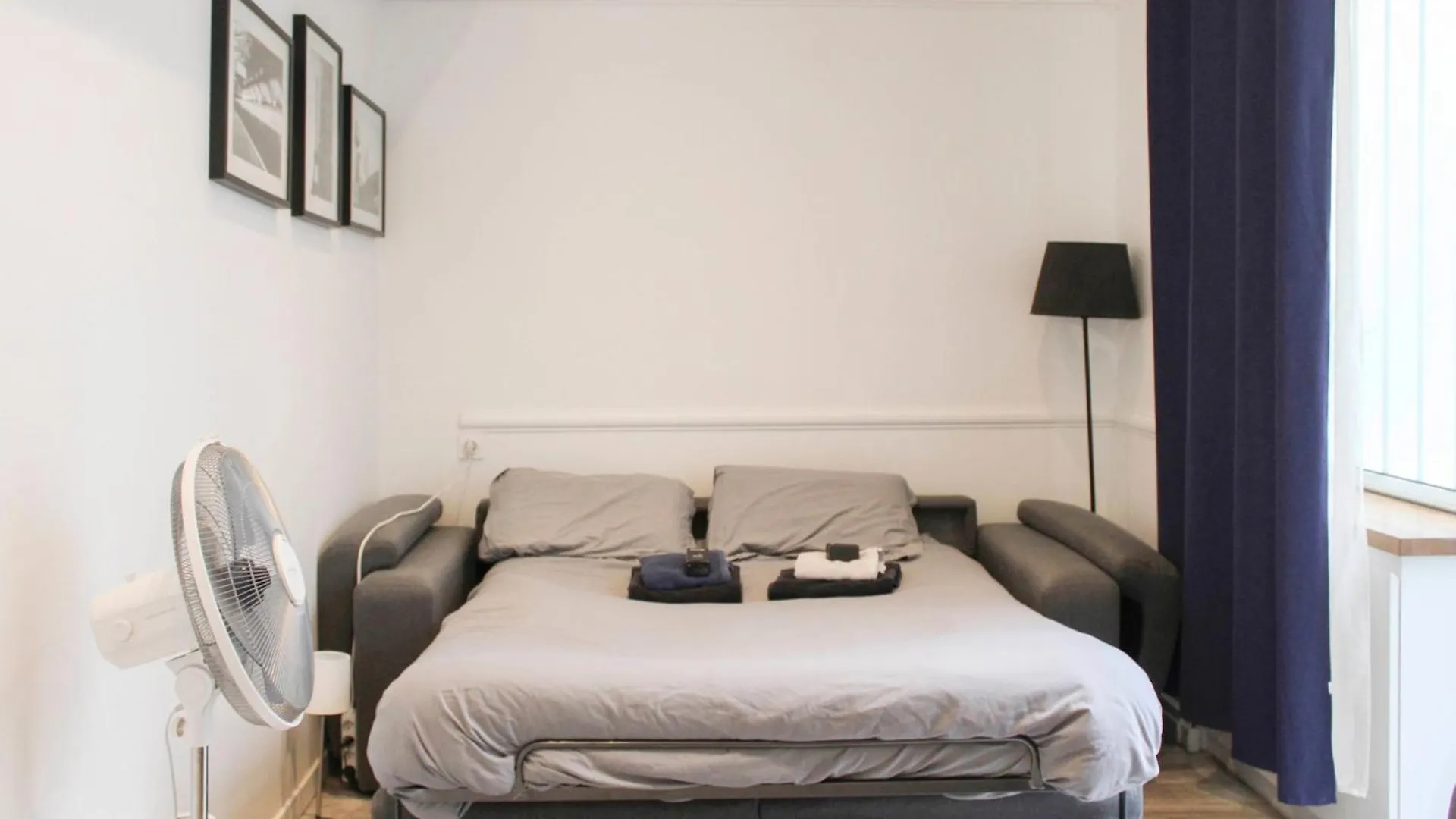 Nice Studio Near Eiffel Tower Paryż